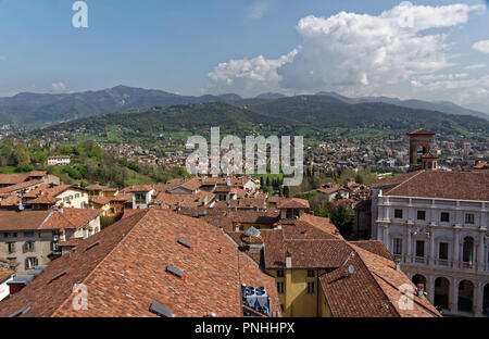 Vue panoramique à partir de la Campanone, Bergame, Italie Banque D'Images