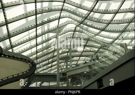 L 'nuage' par Massimiliano Fuksas construit dans le quartier Eur de Rome. Congrès et conférences Centre de la capitale. Banque D'Images