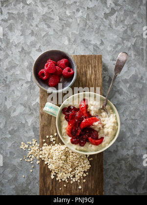 Framboise & apple,Porridge de canneberges Banque D'Images