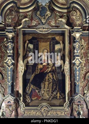 VIRGEN DE LA ROSA - siglo XVI. Auteur : FERNANDEZ, Alejo. Lieu : EGLISE DE SANTA ANA DE TRIANA. Sevilla. Séville. L'ESPAGNE. Banque D'Images
