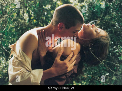 Film Original Titre : LES EGARES. Titre en anglais : LES EGARES. Année : 2003. Directeur : ANDRÉ TECHINE. Stars : Emmanuelle Beart. Credit : FIT PRODUCTIONS/SPICE FACTORY LTD./France 2 Cinéma/Canal + / Album Banque D'Images