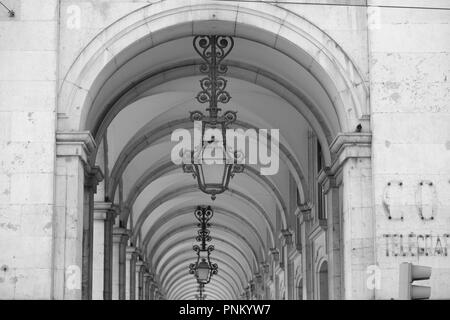 Arcades dans la Rua Agusta Lisbonne Portugal Banque D'Images