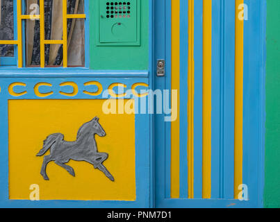 Guatape, Colombie. Les bâtiments colorés en Colombie Guatape Banque D'Images