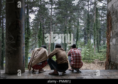 L'Europe, Bosnie, Bihac, 02 Septembre 2018 : dans la ville sur la frontière avec la Croatie le migrants vivent à l'intérieur de tentes recouvertes de plastique en raison de la pluie Banque D'Images