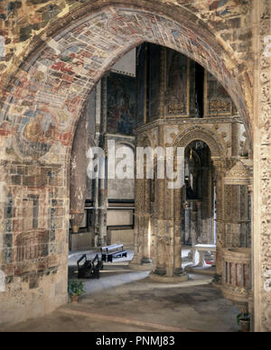 L'INTÉRIEUR DE LA IGLESIA - S XII MODIFICADA EN EL S XVI - ROTONDA DE LOS TEMPLARIOS - CORO réelle. Emplacement : Convento del Santo Cristo. TOMAR. Banque D'Images