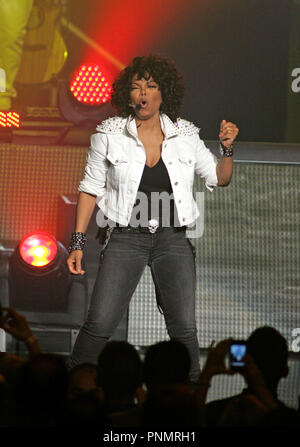 Janet Jackson joue sur la soirée de clôture de sa tournée mondiale 2011 au Fillmore à Miami Beach le 5 décembre 2011. Banque D'Images