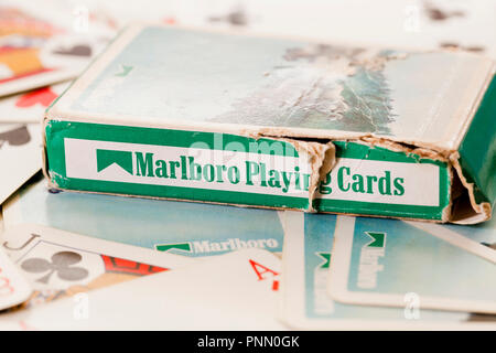 Ancien jeu de cartes promotionnelles Marlboro (tabac promotionnels d'entreprise cartes à jouer) - USA Banque D'Images