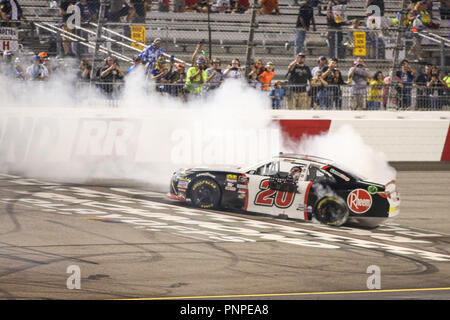 Richmond, VA, États-Unis d'Amérique. Sep 21, 2018. Eurosport France pilote NASCAR Série Christopher Bell (20) gagne le GoBowling 250 à Richmond, VA. Jonathan Huff/CSM/Alamy Live News Banque D'Images