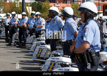 Philadelphia, PA, USA. 22 Sep, 2018. L'agent motard de la police de Philadelphie Ministère participent à l'Hero Thrill Show, un événement annuel de collecte de fonds pour les enfants de premiers intervenants, le 22 septembre 2018. Crédit : Michael Candelori/ZUMA/Alamy Fil Live News Banque D'Images