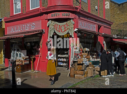 Alice's sur Portobello Road Banque D'Images