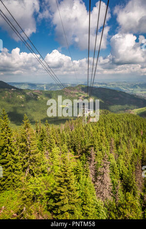 Vue magnifique de téléphérique de Kasprowy Wierch, Pologne Banque D'Images