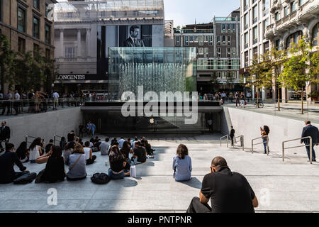 Milan, Italie - 21 septembre 2018​ : Apple store à la place de la liberté, Milan Banque D'Images