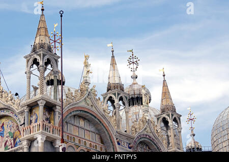 Venise, Italie, Saint Marc Basilique, détail de la toiture et du plafonnier Banque D'Images