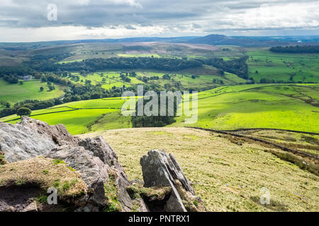 Vue sur les blattes de and Wildboarclough vers Shutlinsloe dans Cheshire - parfois appelé le Cheshire Cervin. Banque D'Images