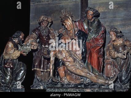 LA PIEDAD - Siglo XV - GRUPO ESCULTORICO. Lieu : EGLISE DE SANTA MARIA LA REAL. Sangüesa. NAVARRA. L'ESPAGNE. Banque D'Images