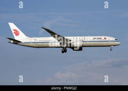 Air China Boeing 787-9 Dreamliner, à l'atterrissage à l'aéroport Rome Fiumicino Banque D'Images