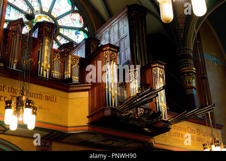 Orgue dans la cathédrale de la Madeleine. Salt Lake City, Utah, États-Unis. Banque D'Images