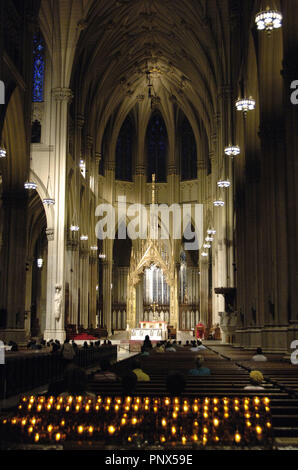 Célébration de l'Eucharistie. Cathédrale de Saint Patrick. Catholique. New York. United States. Banque D'Images