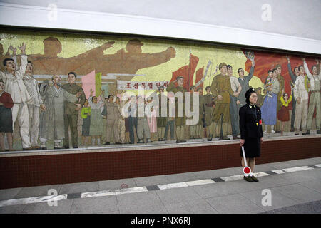 La station de métro de Pyongyang Banque D'Images