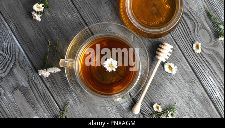 Tisane et pot de miel Banque D'Images