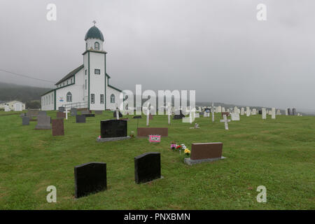 Extérieur de la Holy Trinity Anglican Church et cimetière sur l'autoroute 406 dans la région de Codroy, Terre-Neuve et Labrador Banque D'Images