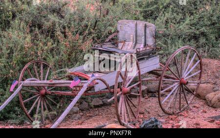 En bois ancien wagon dans Sedona, Arizona. Banque D'Images