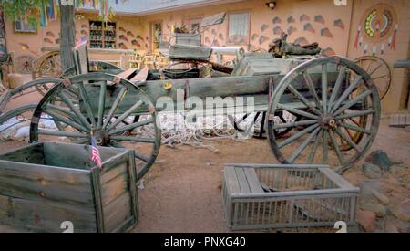 En bois ancien wagon dans Sedona, Arizona. Banque D'Images