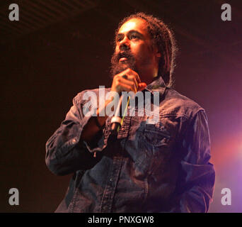 Damian Marley, fils cadet de raggae légende Bob Marley, se produit en concert à l'Amphithéâtre de Pompano Beach à Pompano Beach, Floride le 22 août 2010. Banque D'Images