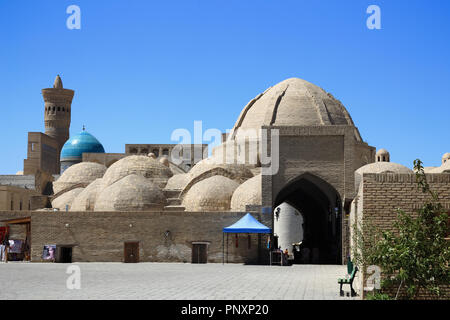 Boukhara, Ouzbékistan - 27 août 2016 : Toki Zargaron trading dome, un plus grand et le premier du genre à Boukhara. Banque D'Images