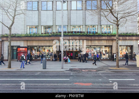 Penneys store sur O'Connell Street, dans le centre-ville de Dublin, Irlande Banque D'Images