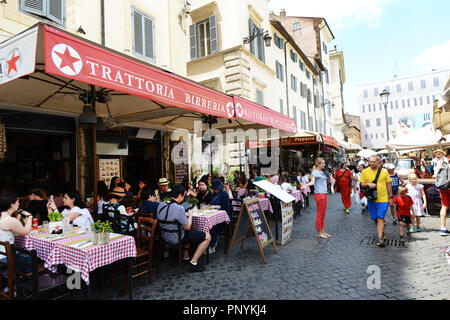 Hip cafés et restaurants de la place Campo de' Fiori à Rome2. Banque D'Images