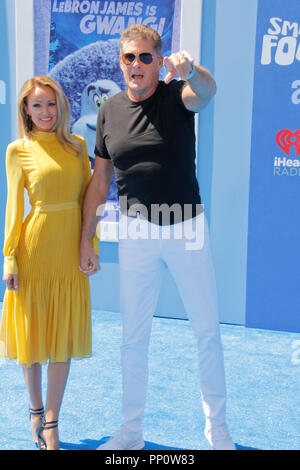 Californie, USA. 22 Sep, 2018. David Hasselhoff, Hayley Roberts lors de la première de Warner Bros' 'Smallfoot' qui s'est tenue au Regency Village Theatre de Westwood, CA, le 22 septembre 2018. Photo par Joseph Martinez / PictureLux PictureLux / Crédit : Les Archives de Hollywood/Alamy Live News Banque D'Images