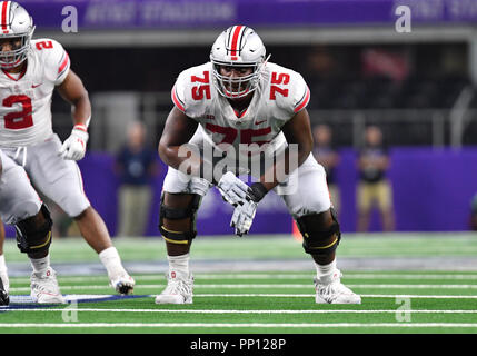 15 septembre 2018 : Ohio State Buckeyes offensive ligne Thayer Munford # 75 dans l'épreuve de AdvoCare NCAA Football match entre l'Ohio State Buckeyes et le TCU Horned Frogs à AT&T Stadium à Arlington, TX Ohio défait TCU 40-28 Albert Pena/CSM Banque D'Images