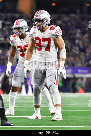 15 septembre 2018 : Ohio State Buckeyes défensive fin Nick Bosa # 97 dans l'épreuve de AdvoCare NCAA Football match entre l'Ohio State Buckeyes et le TCU Horned Frogs à AT&T Stadium à Arlington, TX Ohio défait TCU 40-28 Albert Pena/CSM Banque D'Images