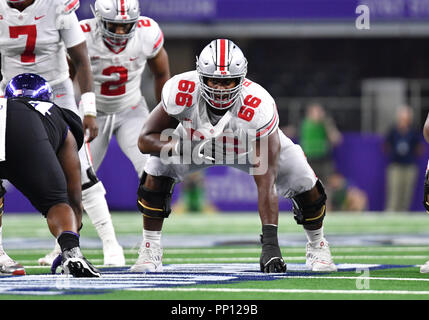 15 septembre 2018 : Ohio State Buckeyes offensive ligne Malcolm Pridgeon # 66 dans l'AdvoCare Showdown NCAA Football match entre l'Ohio State Buckeyes et le TCU Horned Frogs à AT&T Stadium à Arlington, TX Ohio défait TCU 40-28 Albert Pena/CSM Banque D'Images