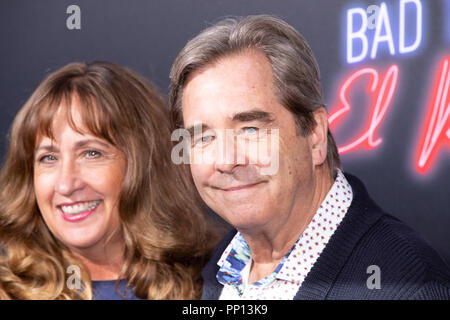 Hollywood, Etats-Unis. 22 Sep, 2018. Beau Bridges et Wendy Deruelle Ponts assiste à la première de la 20th Century Fox's "mauvaise fois au El Royale' au théâtre chinois de Grauman le 22 septembre 2018 à Hollywood, Californie. Crédit : l'accès Photo/Alamy Live News Banque D'Images