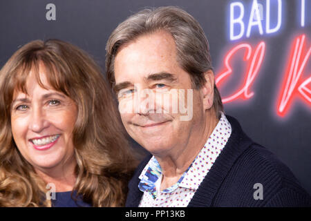 Hollywood, Etats-Unis. 22 Sep, 2018. Beau Bridges et Wendy Deruelle Ponts assiste à la première de la 20th Century Fox's "mauvaise fois au El Royale' au théâtre chinois de Grauman le 22 septembre 2018 à Hollywood, Californie. Crédit : l'accès Photo/Alamy Live News Banque D'Images