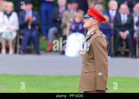 Bramham Park, Royaume-Uni. 22 Sep, 2018. Son Altesse Royale le Prince de Galles visite à Bramham Park pour assister à un service de consécration et de présenter le Queen's Own Yeomanry avec un nouveau guidon. Credit : Yorkshire Pics/Alamy Live News Banque D'Images