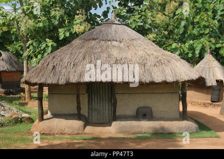 Un homestead à Adjumani, dans la région du Nil occidental de l'Ouganda. Banque D'Images