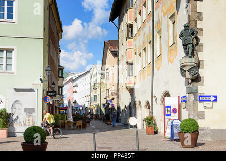 Schwaz : zone piétonne street-Straße, l'Hôtel de Ville, à droite), Silberregion Karwendel, région d'argent du Karwendel, Tirol, Tyrol, Autriche Banque D'Images