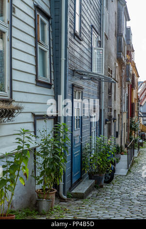 Ruelles colorées dans le quartier historique du vieux centre de Bergen en automne - 9 Banque D'Images