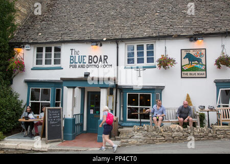Pub Blue Boar, Chipping Norton, Cotswolds, en Angleterre, Royaume-Uni Banque D'Images