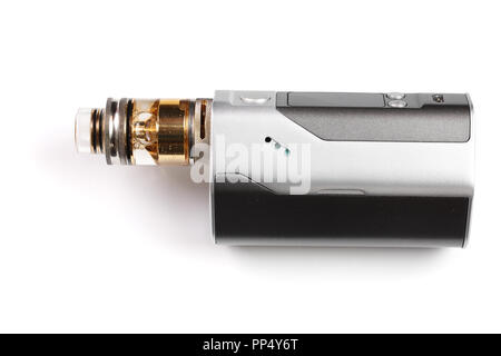 E-cigarette ou vaping appareil isolé sur fond blanc Banque D'Images