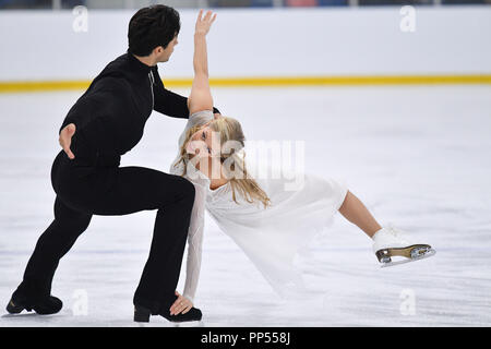 Toronto, Canada. Credit : MATSUO. 22 Sep, 2018. Kaitlyn Weaver et Andrew Poje (CAN) : Patinage Artistique Patinage Canada 2018 Autumn Classic International Ice Dance Danse libre au complexe sportif Sixteen Mile à Toronto, au Canada. Credit : MATSUO .K/AFLO SPORT/Alamy Live News Banque D'Images