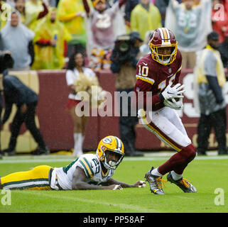 Au Maryland, aux États-Unis. 23 septembre 2018 : Washington Redskins (WR # 10 Paul Richardson attrape une passe en profondeur pour un touché lors d'un match de football américain NFL entre les Redskins de Washington et les Packers de Green Bay à FedEx Field à Landover, MD. Justin Cooper/CSM Crédit : Cal Sport Media/Alamy Live News Banque D'Images