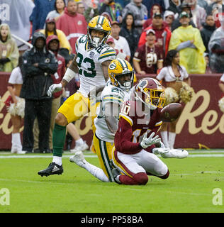 Au Maryland, aux États-Unis. 23 septembre 2018 : Washington Redskins (WR # 10 Paul Richardson attrape une passe en profondeur pour un touché lors d'un match de football américain NFL entre les Redskins de Washington et les Packers de Green Bay à FedEx Field à Landover, MD. Justin Cooper/CSM Crédit : Cal Sport Media/Alamy Live News Banque D'Images