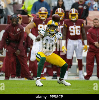 Au Maryland, aux États-Unis. 23 septembre 2018 : Green Bay Packers WR # 17 Davante Adams attrape un col au cours d'un match de football américain NFL entre les Redskins de Washington et les Packers de Green Bay à FedEx Field à Landover, MD. Justin Cooper/CSM Crédit : Cal Sport Media/Alamy Live News Banque D'Images