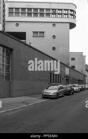 La sous-station électrique du quartier de Vienne de 'Favoriten' est un exemple rare d'architecture constructiviste en Autriche. Banque D'Images