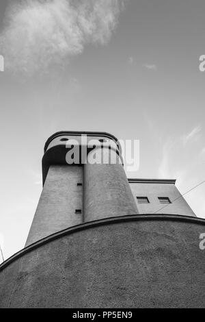 La sous-station électrique du quartier de Vienne de 'Favoriten' est un exemple rare d'architecture constructiviste en Autriche. Banque D'Images