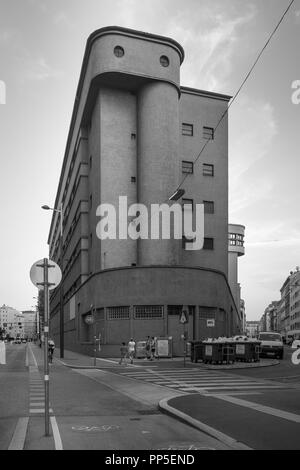 La sous-station électrique du quartier de Vienne de 'Favoriten' est un exemple rare d'architecture constructiviste en Autriche. Banque D'Images